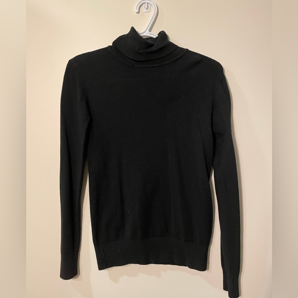 Debut turtle neck sweater